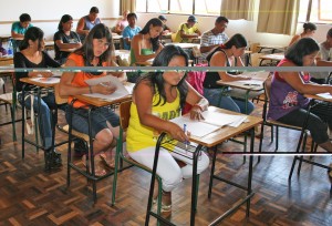 Em 2015, A Comissão Universidade para Índios (CUIA) registrou um total de 505 inscritos no Vestibular dos Povos Indígenas do Paraná . (Foto: Divulgação)