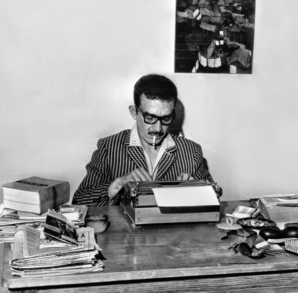 Um senhor muito velho com umas asas muito grandes, conto de Gabriel García Márquez
