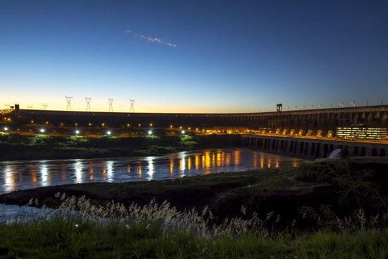 Suspensão de visitas e home office permanecem após Semana Santa na usina de Itaipu