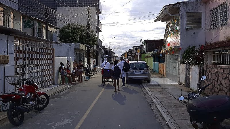 “Bicicletas da Saúde” levam informação sobre o coronavírus para comunidades de Recife