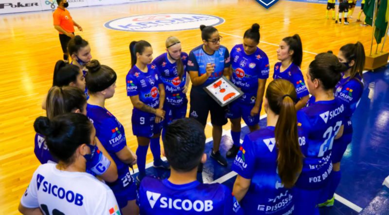 Foz Cataratas Futsal Feminino nas disputas do Paranaense