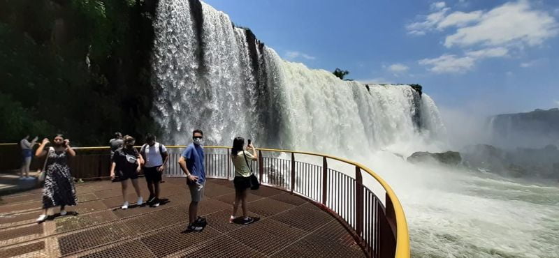 Parque Nacional do Iguaçu recebe 15 mil visitantes no feriadão da entrada de 2021