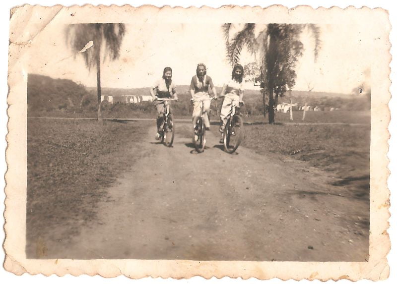 Quando Irene foi de bicicleta ver os “Saltos”, texto de Vicente Ávalos