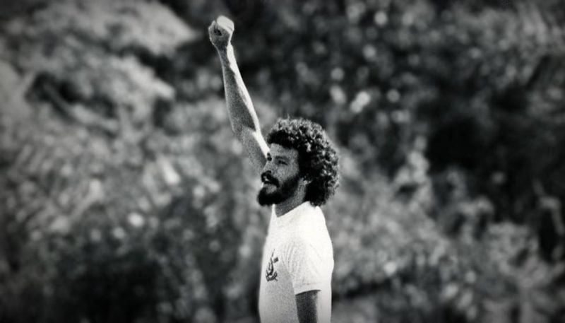 Sócrates: futebol e liberdade