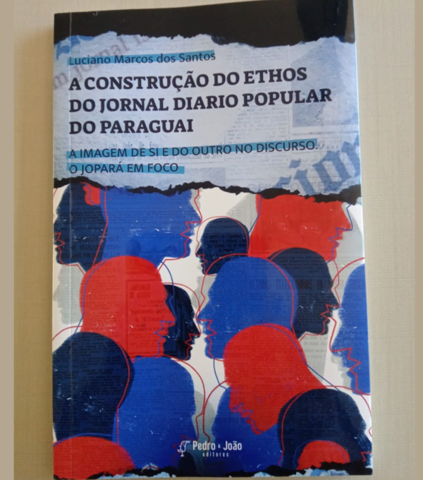 Professor do IFPR lança livro sobre notícias escritas em jopará e publicadas no Paraguai