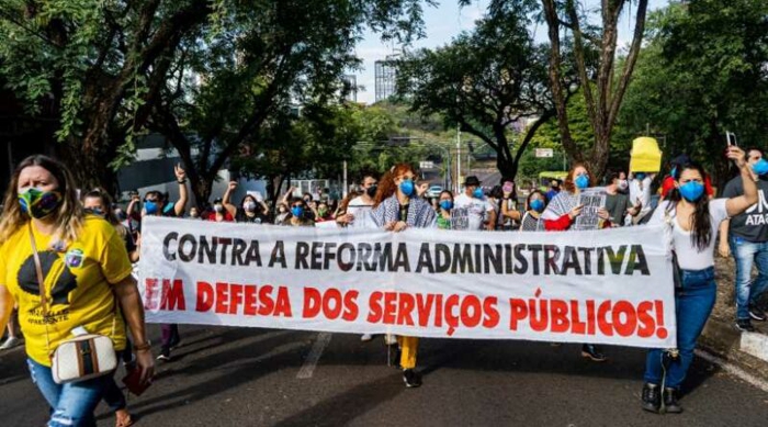 Servidores da Unila e Unioeste aderem à greve contra PEC da reforma administrativa