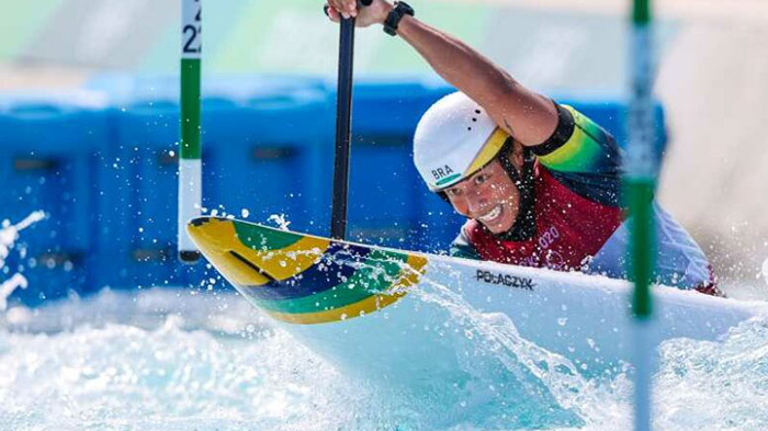 Ana Sátila conquista prata em etapa da Copa do Mundo de canoagem na França