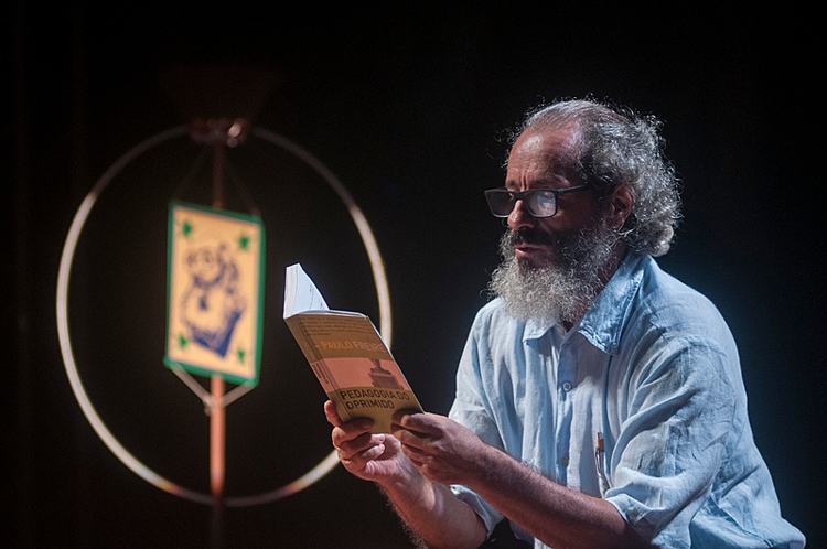 Centenário de Paulo Freire: educador inspira peça de teatro