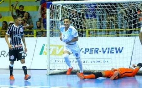 Foz Cataratas Futsal despacha Corinthians pela Liga Nacional