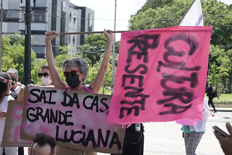 Artistas protestam contra “calote na cultura e reivindicam recursos da Lei Aldir Blanc