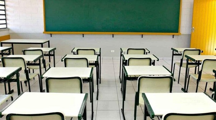 Educadores deflagram greve nesta segunda-feira para preservar plano de carreiras e cobrar reajuste