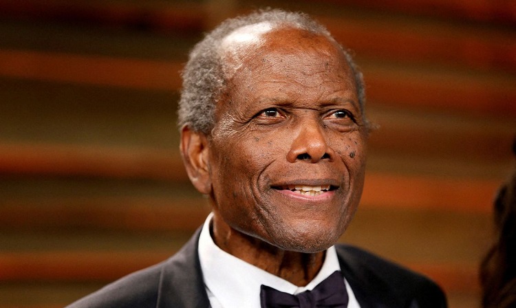 Morre Sidney Poitier, primeiro negro a ganhar Oscar de melhor ator