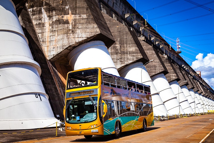 Itaipu recebe mais de 7 mil turistas no carnaval