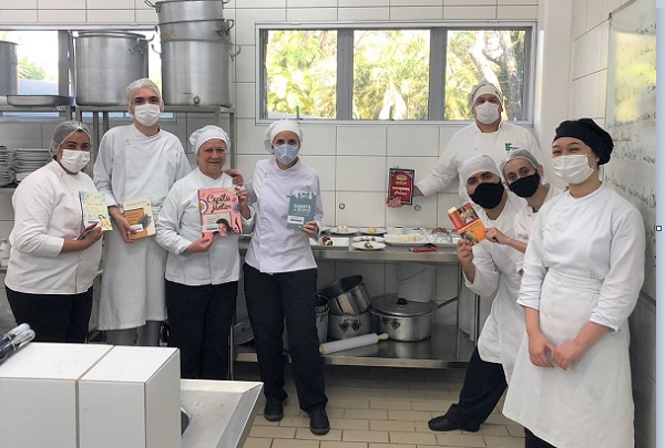 Projeto de extensão do IFPR concilia Gastronomia e Literatura