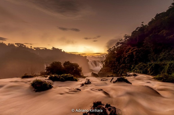 Fotógrafos iniciam novos registros do céu das Três Fronteiras