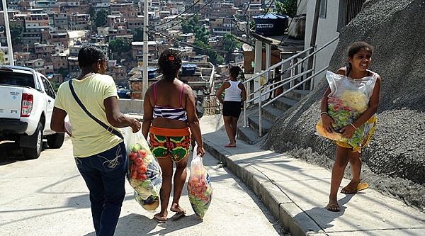 “Apartheid alimentar é resultado de um legado de políticas discriminatórias”, diz pesquisadora