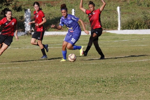 Futebol feminino: Foz do Iguaçu enfrenta o Toledo fora de casa pelo Paranaense