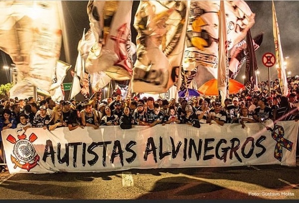 Corinthians tem primeira torcida de autistas do Brasil: os ‘Autistas Alvinegros’