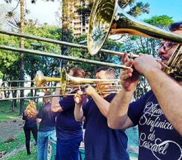 Orquestra Sinfônica de Cascavel comemora aniversário de 19 anos com concerto ao ar livre