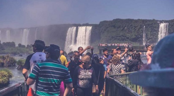 Parque Nacional do Iguaçu recebeu mais de 145 mil visitantes em outubro