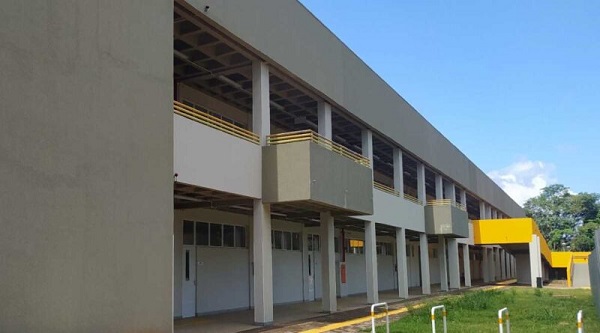 Unila inaugura primeiro prédio próprio com salas de aula