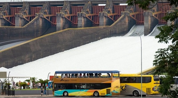 Vertedouro de Itaipu deve fechar na segunda-feira (3)