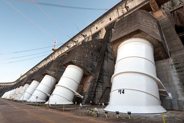 De olho no cinquentenário, Itaipu celebra 49 anos nesta quarta (17)