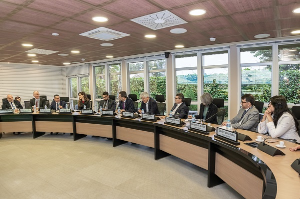 Itaipu discute apoio às universidades estaduais na área da sustentabilidade