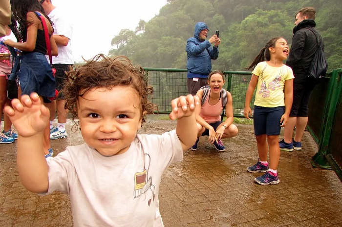 Escutar o Vento na “Passarela do Mundo”, texto de Wemerson Augusto