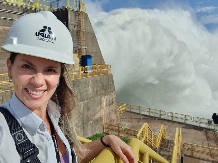 Lugar de mulher, por direito, é onde ela quiser estar!