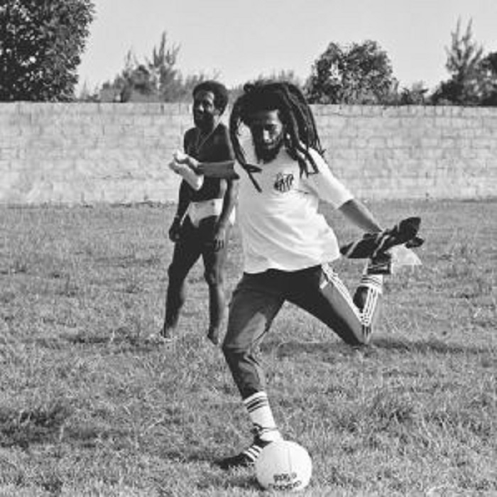 ‘Bob Marley: One Love’ ganha espaço durante jogo entre Santos e Corinthians