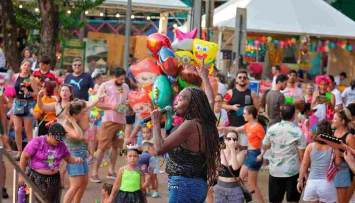 Samba e canja solidária fecham carnaval em Foz nesta terça (13)