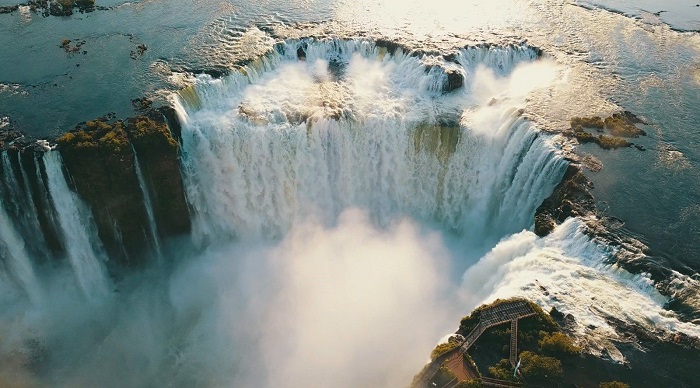 Aproveite o feriado para visitar as Cataratas do Iguaçu com diversos benefícios