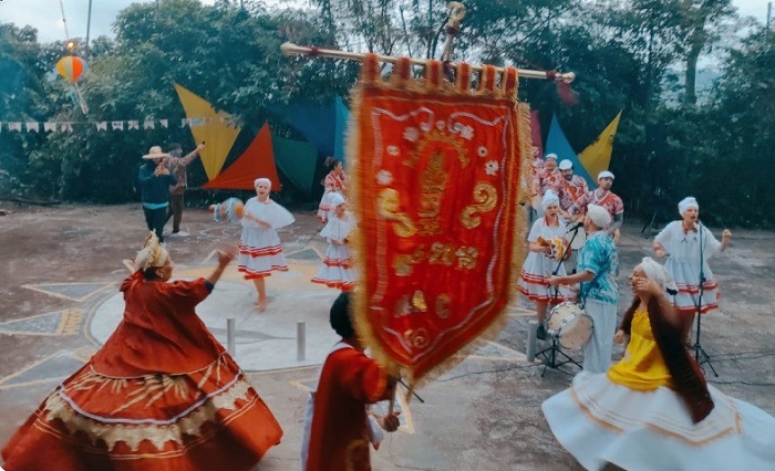 Ciclo de Conciertos y Charlas Musicales recebe os tambores do Kaburé Maracatu