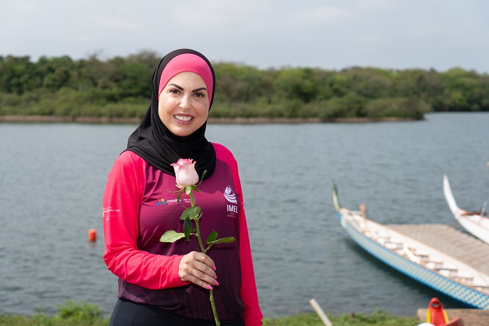 Com remadas e flores, equipe Meninas do Lago – Imel abre o Outubro Rosa