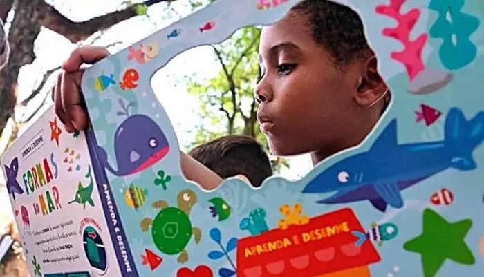 Feira do Livro tem obras a partir de R$ 5 e fim de semana cheio de atrações