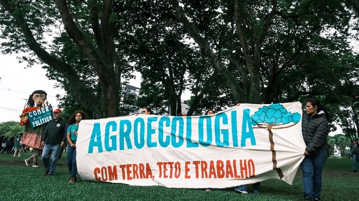 “Agroecologia é um modo de vida que nos salva do fim do mundo”, diz agricultor