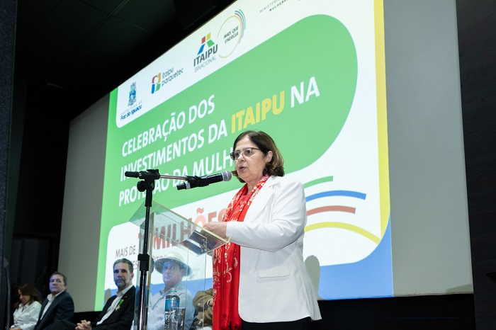 Enfrentamento à violência contra mulher deve ser compromisso de todos, diz ministra Cida Gonçalves