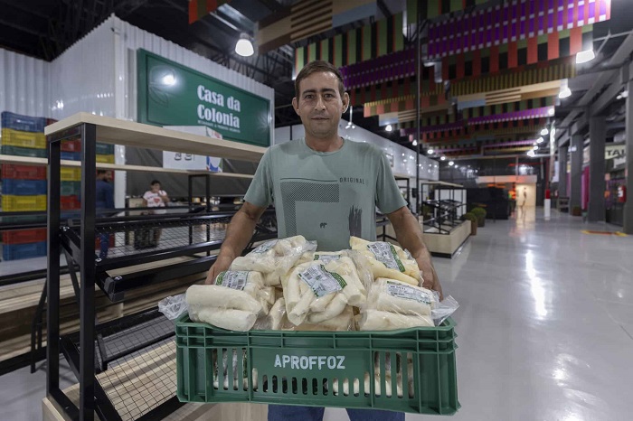 Mercado Barrageiro fortalece a agricultura familiar com a abertura da banca de hortifruti