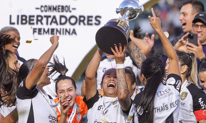 Corinthians Feminino: quando quem nasceu sem nada decide conquistar tudo