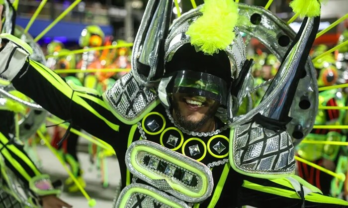 Portal gratuito usa o samba como ferramenta pedagógica