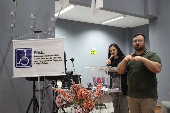 Unioeste / Toledo promove curso básico de Libras