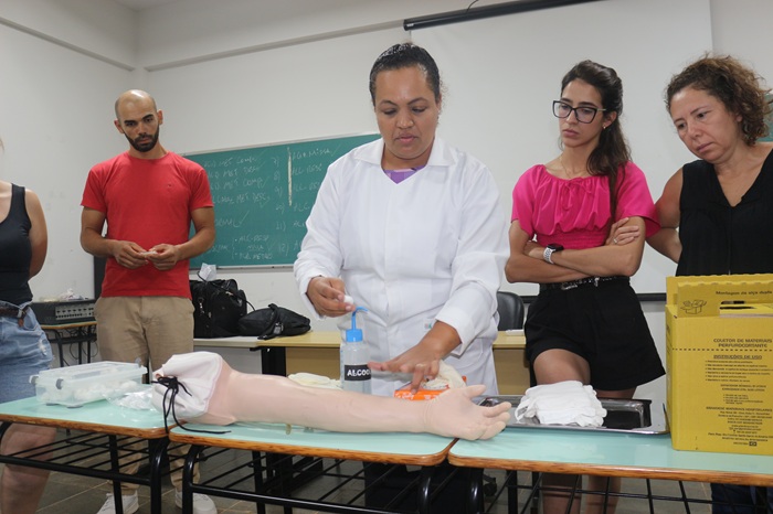 Unioeste abre seleção para especialização em Enfermagem com 40 bolsas-auxílio