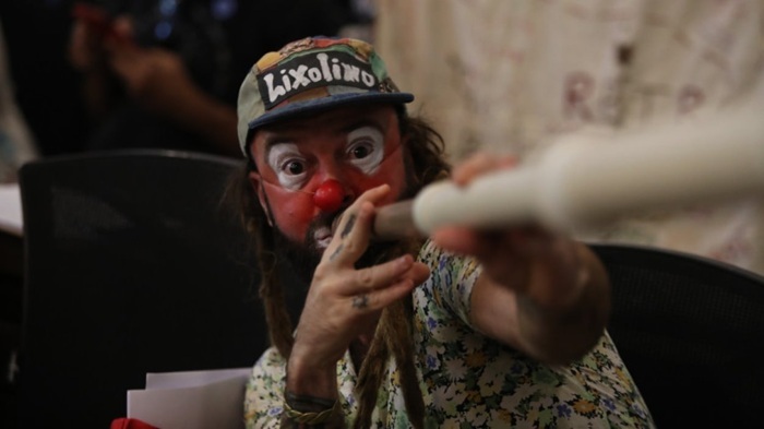 Artistas defendem menos burocracia e mais apoio à arte de rua no Paraná