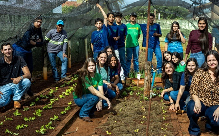 Mais de 250 municípios do PR e MS ganham hortas comunitárias com apoio da Itaipu