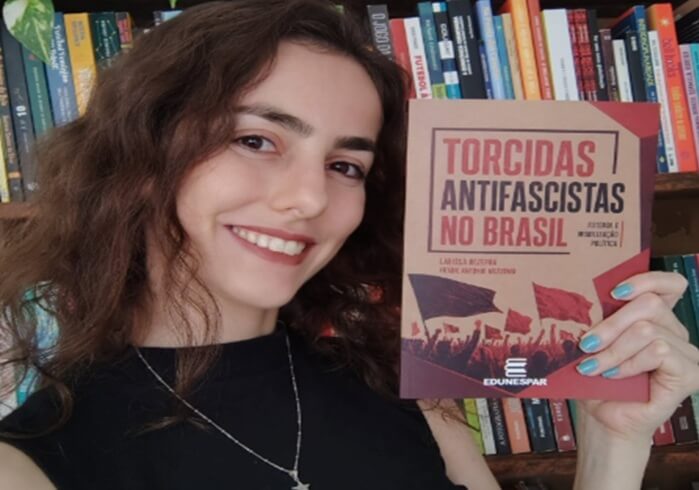 Pesquisadores lançam livro sobre torcidas antifascistas no Brasil