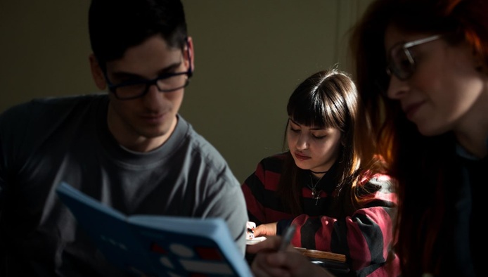 Inscrições abertas: Câmara de Foz vai pagar R$ 2,1 mil para jovens talentos